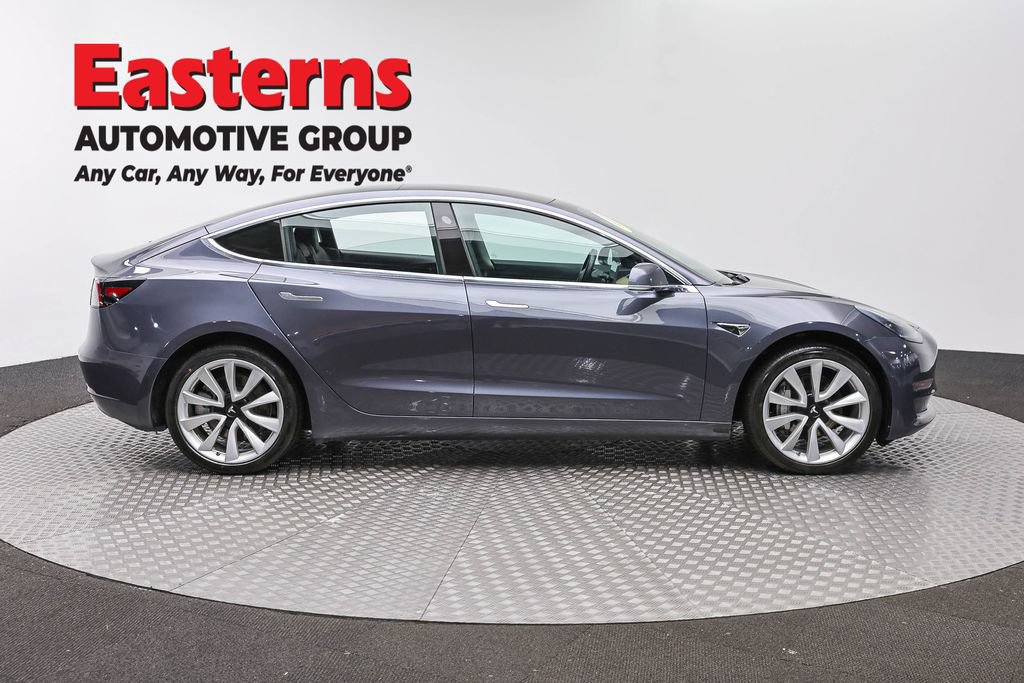 Used 2018 Tesla Model 3 Mid Range RWD image 4