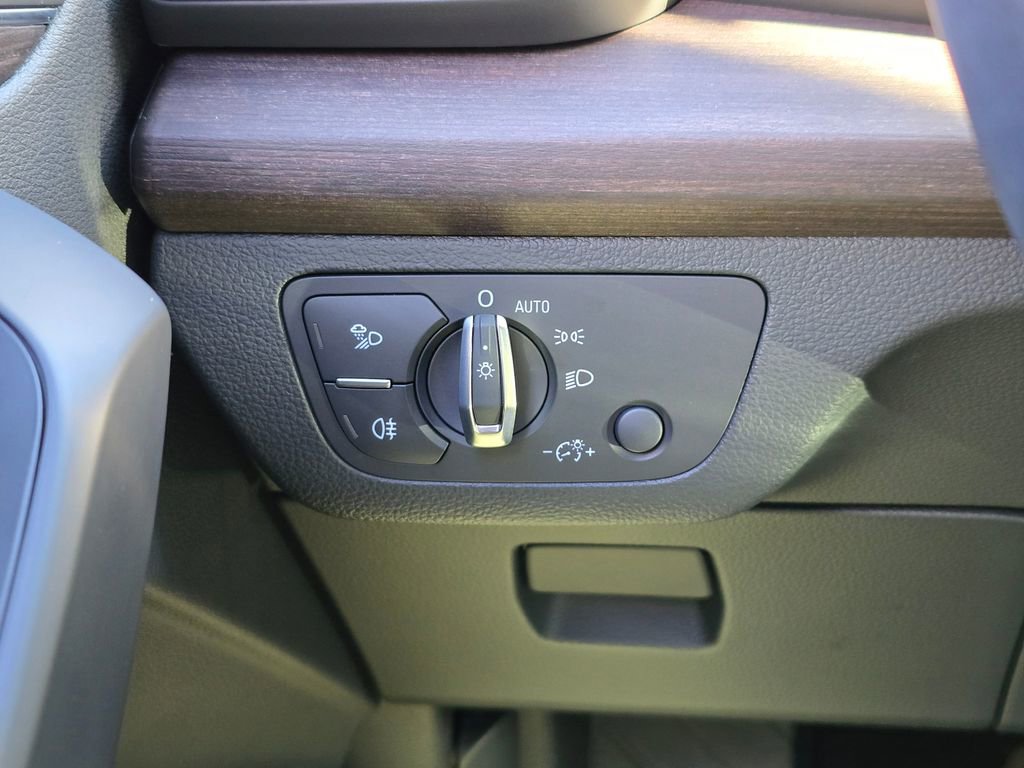 Used 2022 Audi Q5 e Premium image 29