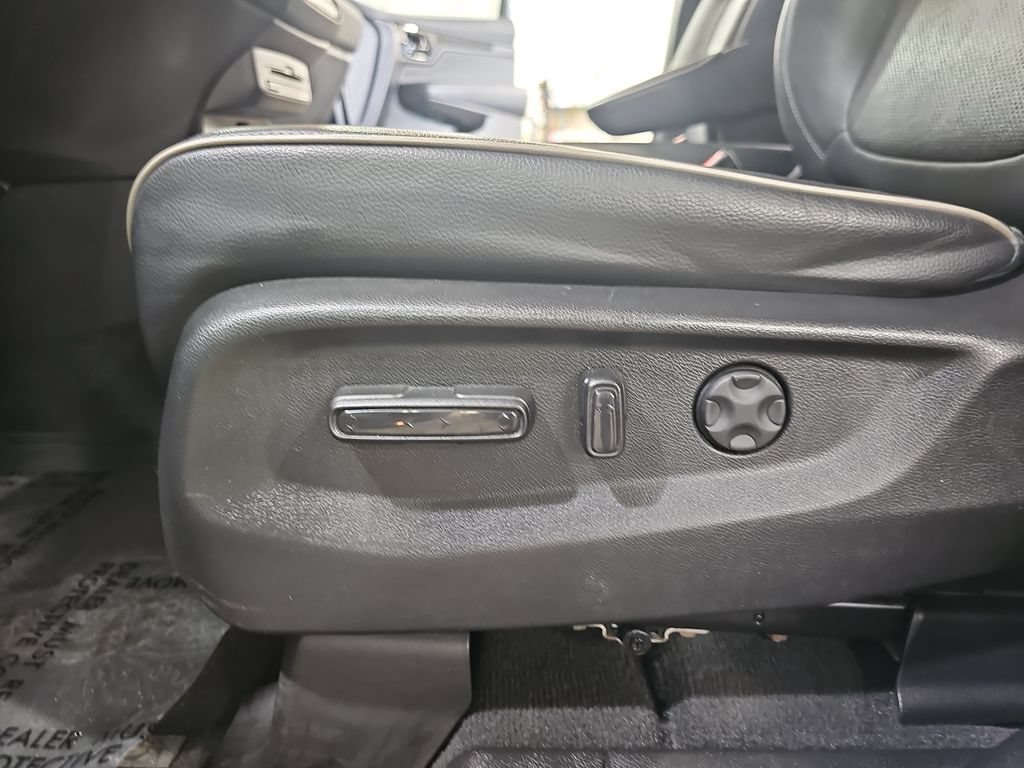 Used 2023 Honda Odyssey Elite image 37