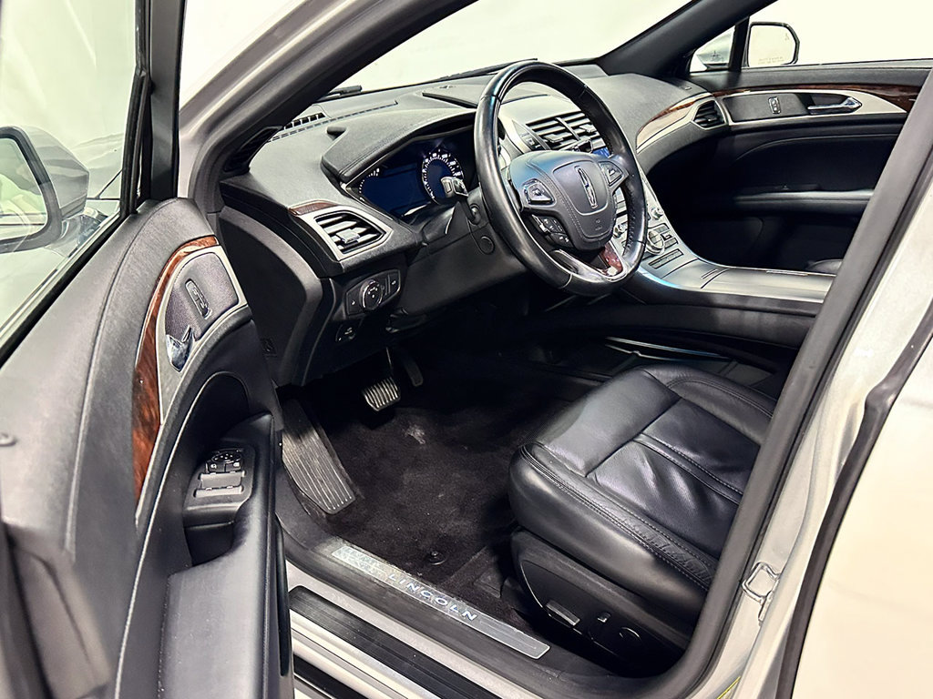 Used 2017 Lincoln MKZ Reserve w/ Technology Package FWD image 17