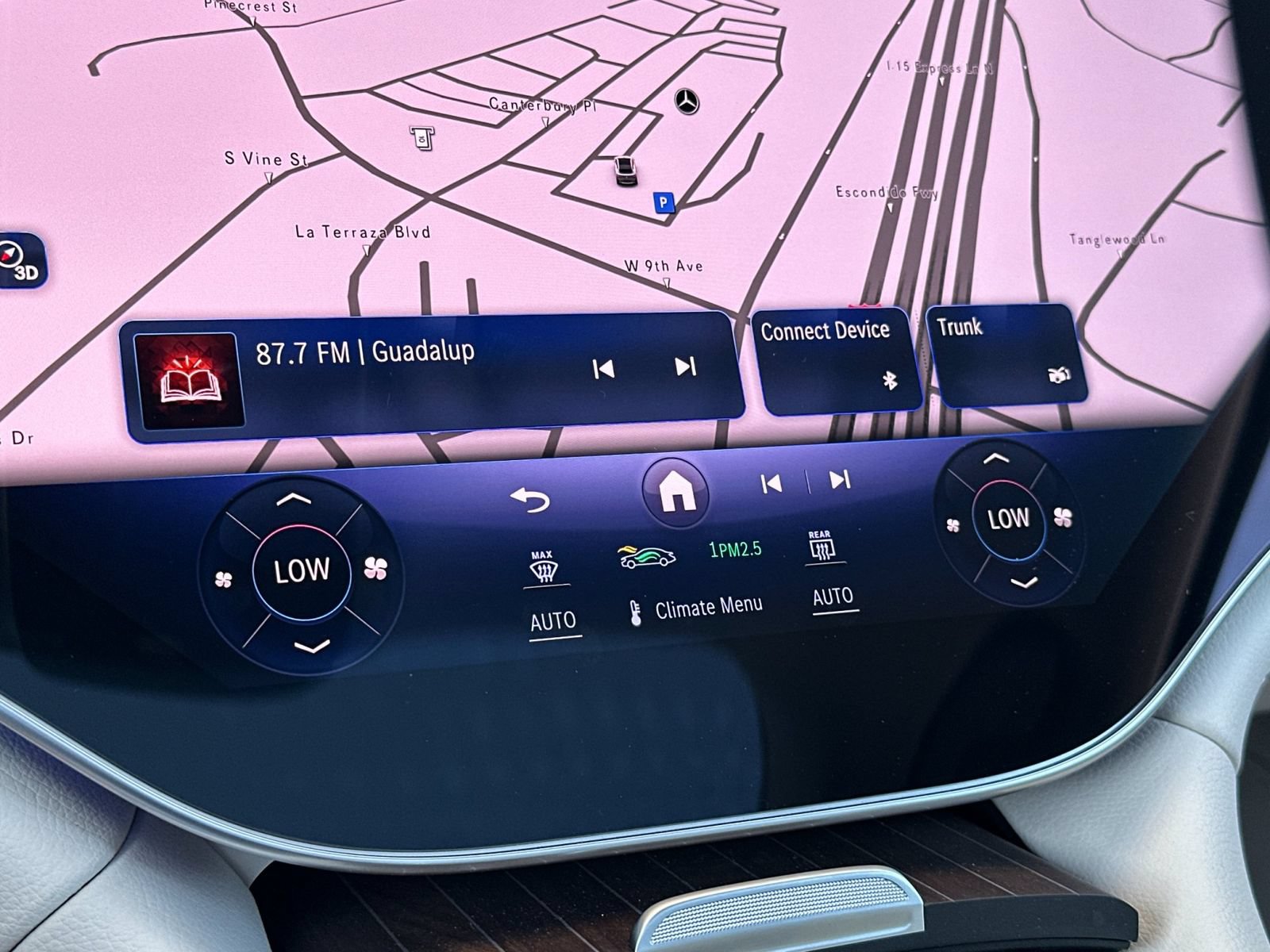 New 2026 Mercedes-Benz EQS 550 4MATIC SUV image 23