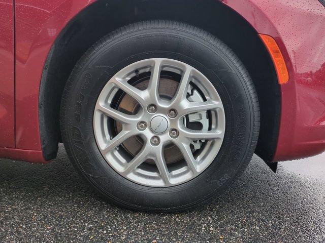 New 2027 Chrysler Pacifica Select FWD image 11