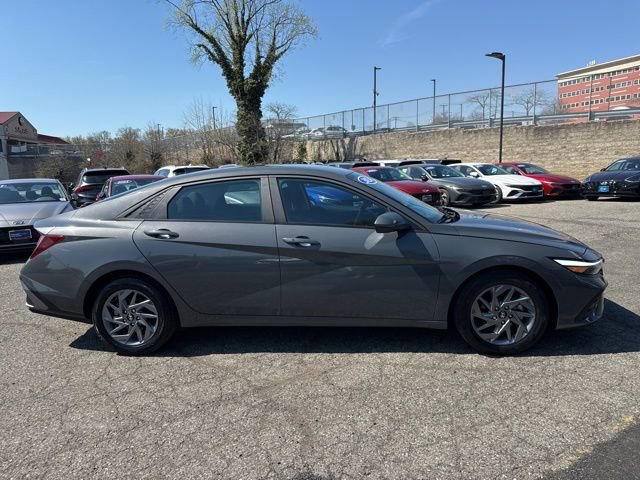 Certified 2024 Hyundai Elantra SEL image 13