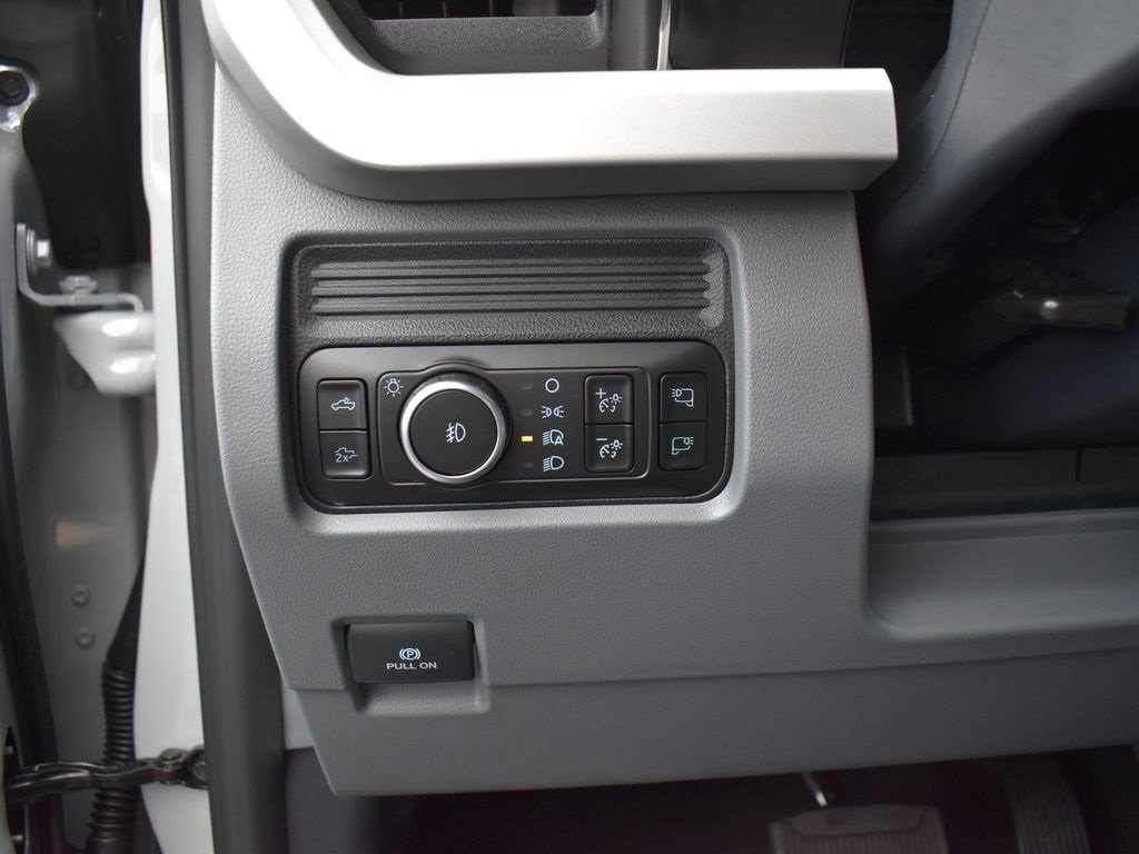 New 2025 Ford F350 XLT w/ Black Appearance Package image 12