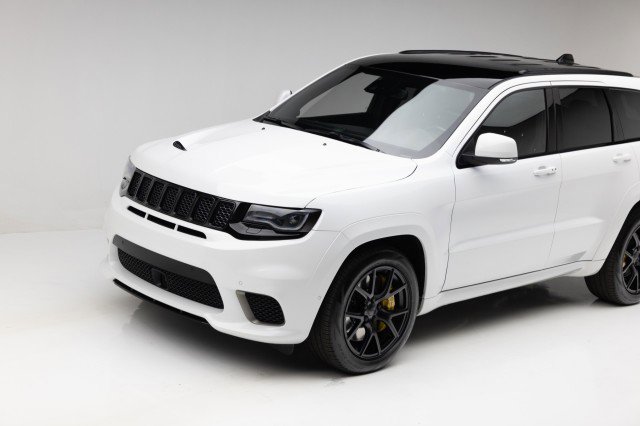 Used 2020 Jeep Grand Cherokee Trackhawk image 25