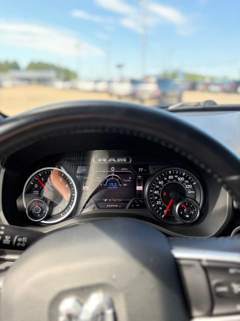 Used 2022 RAM 1500 Big Horn AWD/4WD image 30