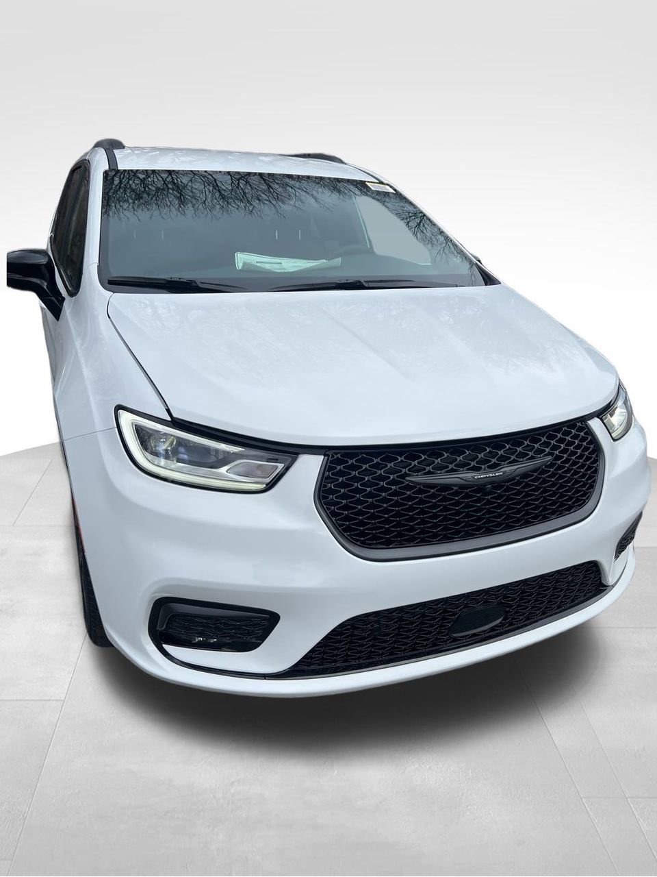 New 2026 Chrysler Pacifica Select w/ S Appearance Package image 2
