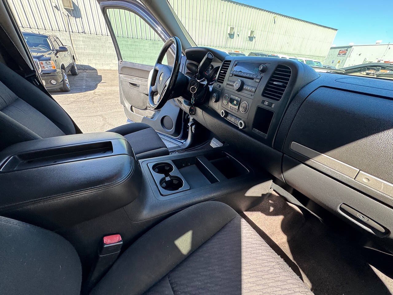 Used 2010 Chevrolet Silverado 2500 LT w/ Interior Plus Package AWD/4WD image 30