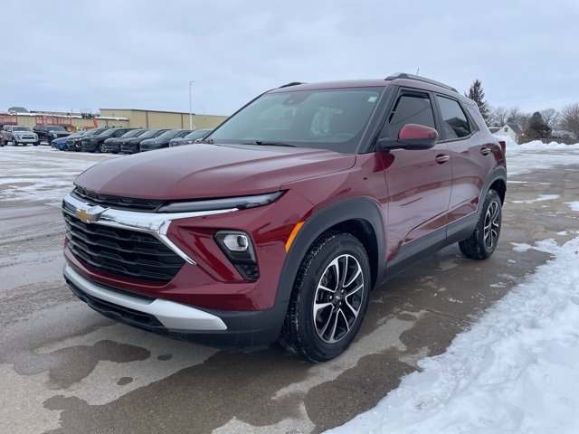 Used 2025 Chevrolet TrailBlazer LT w/ LT Cold Weather Package image 7