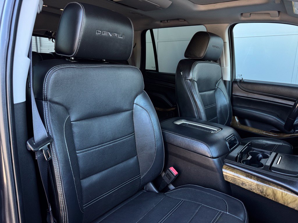 Used 2016 GMC Yukon Denali w/ Open Road Package AWD/4WD image 27