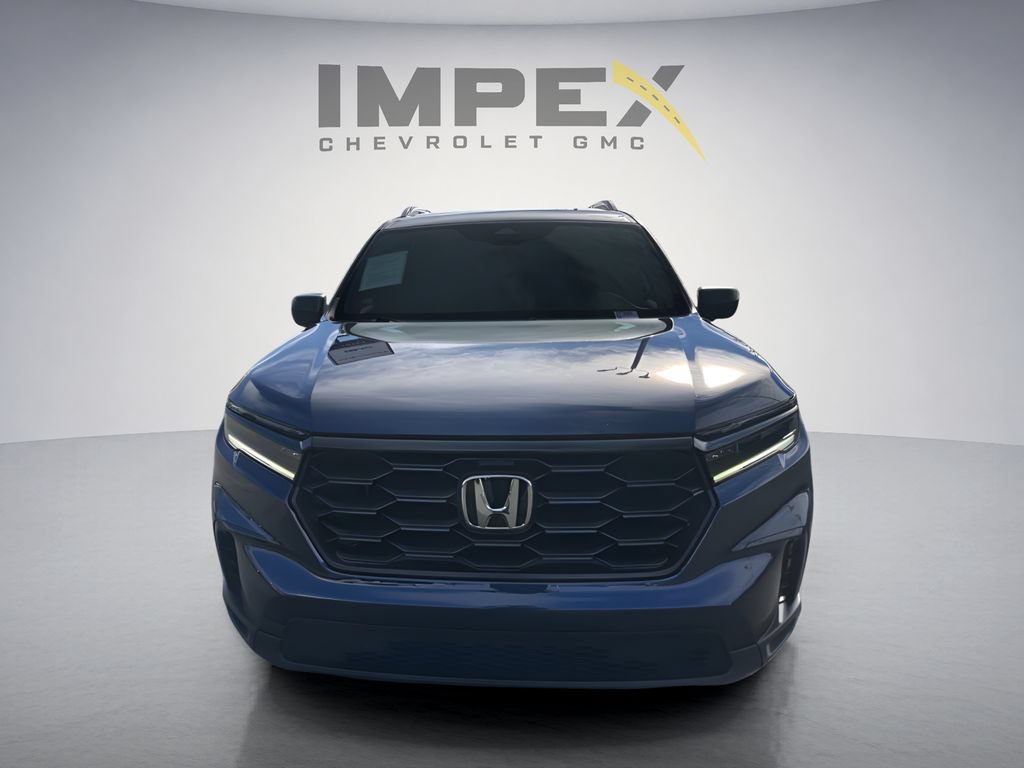 Used 2025 Honda Pilot Sport image 8
