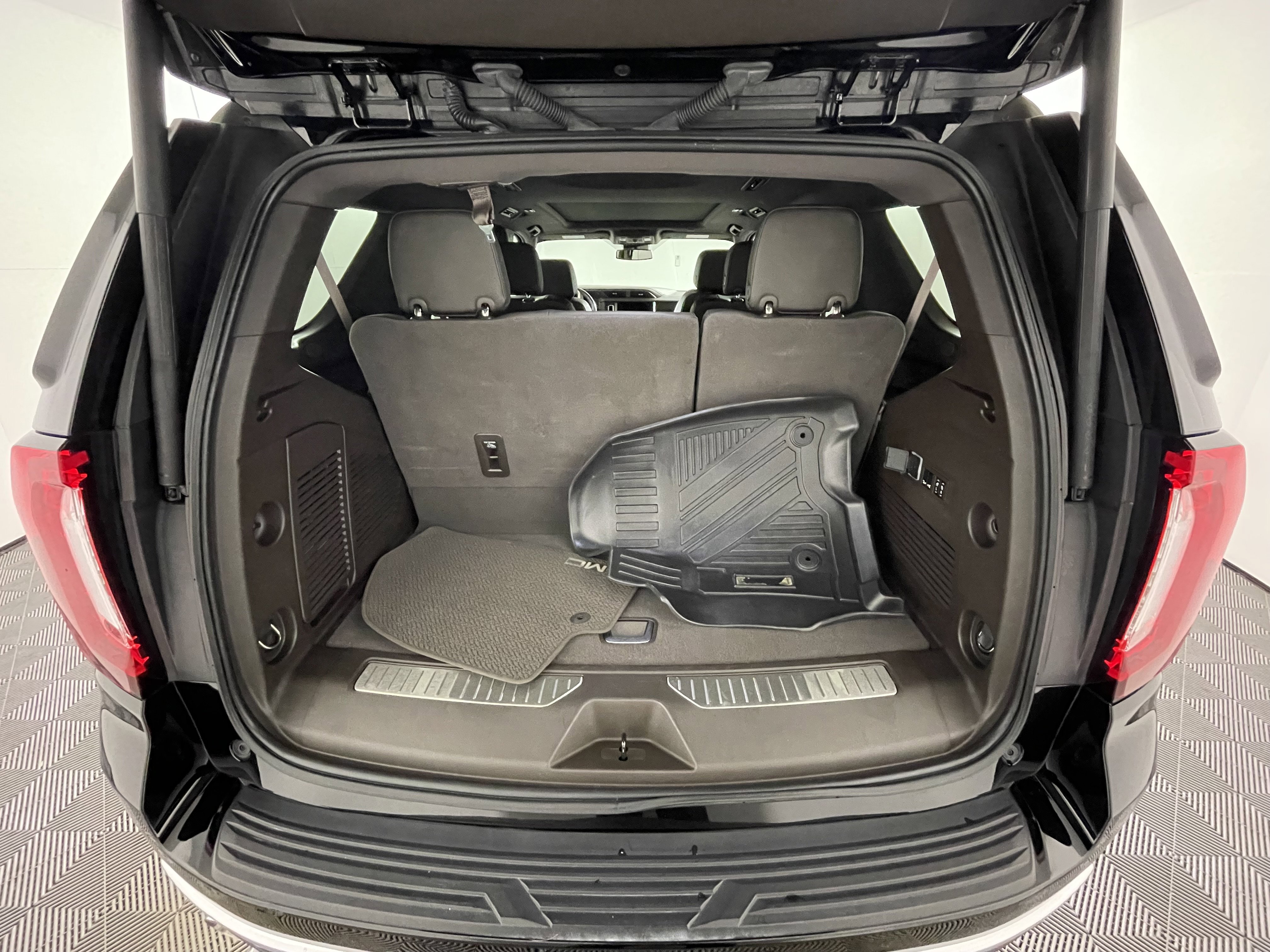 Used 2023 GMC Yukon Denali image 19