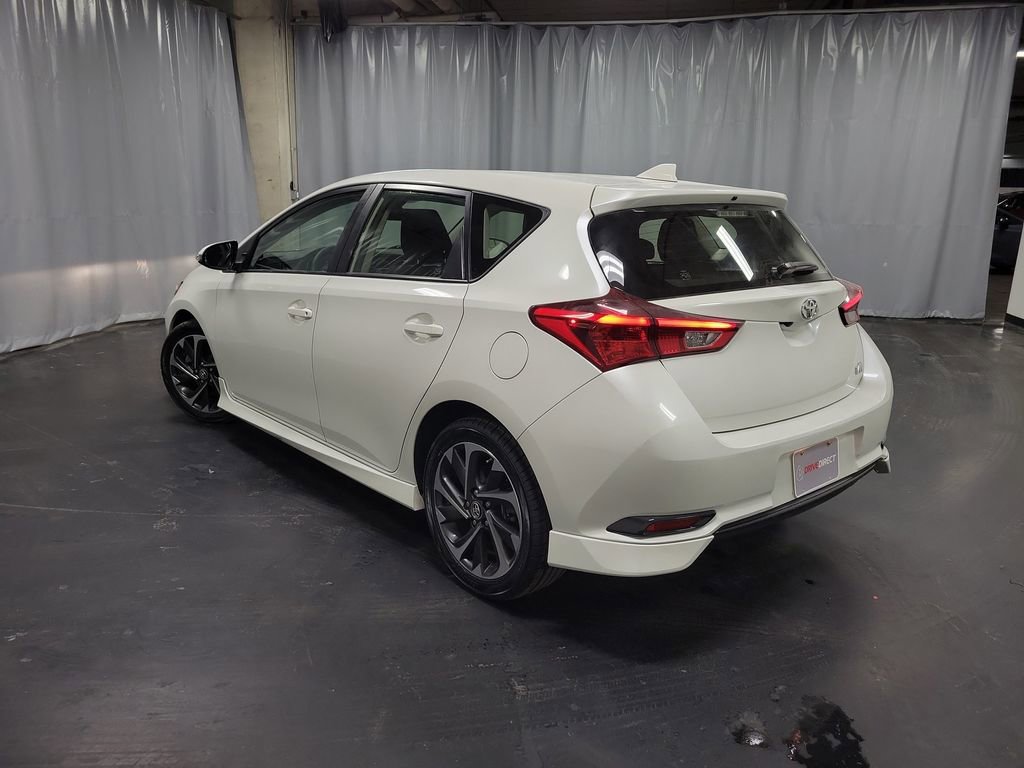 Used 2017 Toyota Corolla iM image 6