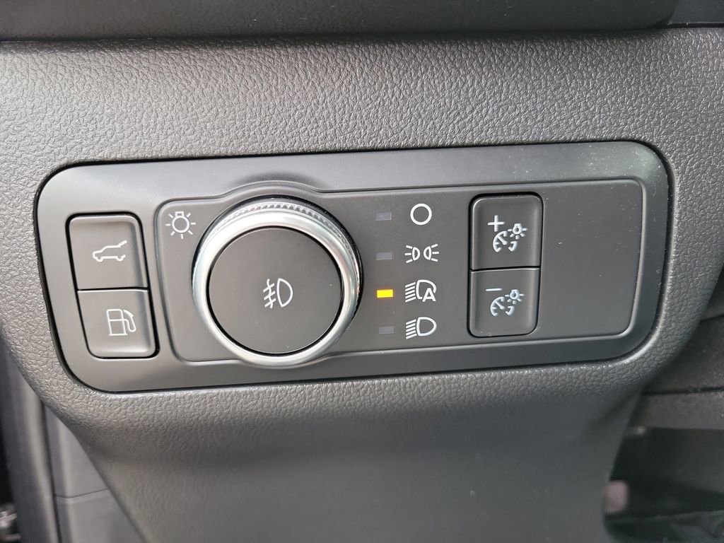 Used 2022 Ford Escape SEL image 25