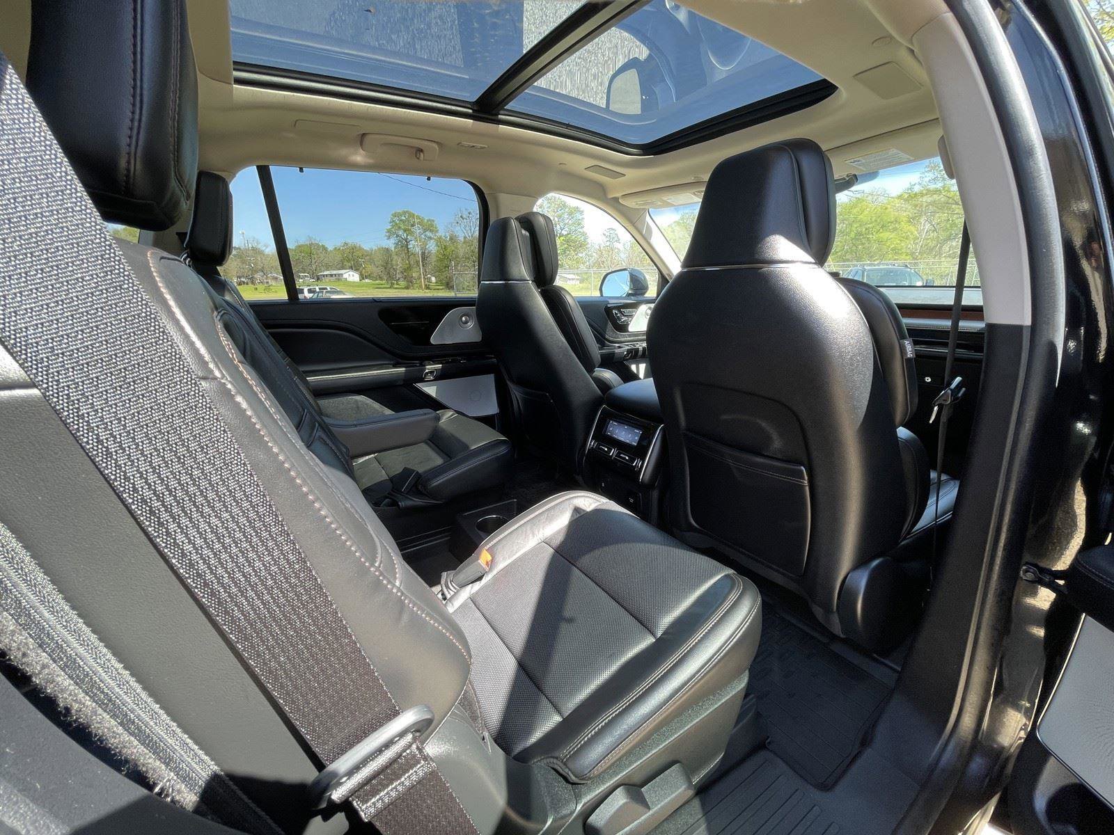 Used 2023 Lincoln Aviator Reserve w/ Equipment Group 201A image 44