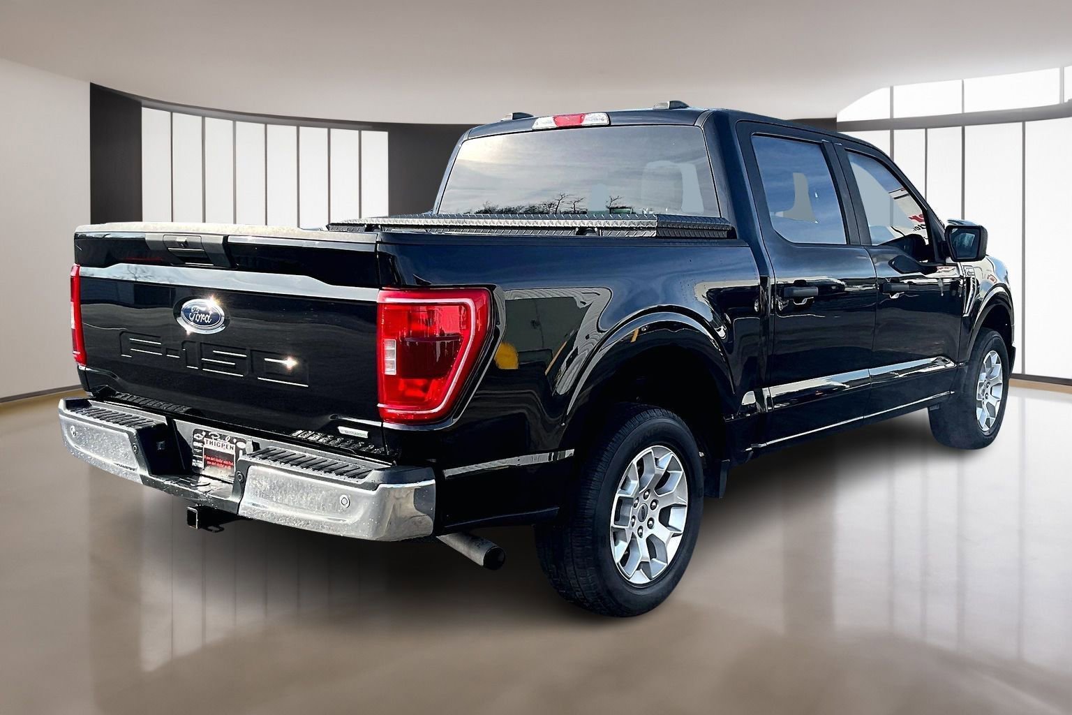 Used 2023 Ford F150 XLT image 6