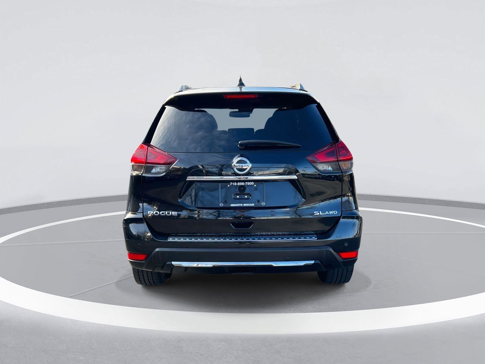 Used 2020 Nissan Rogue SL w/ Premium Package image 6