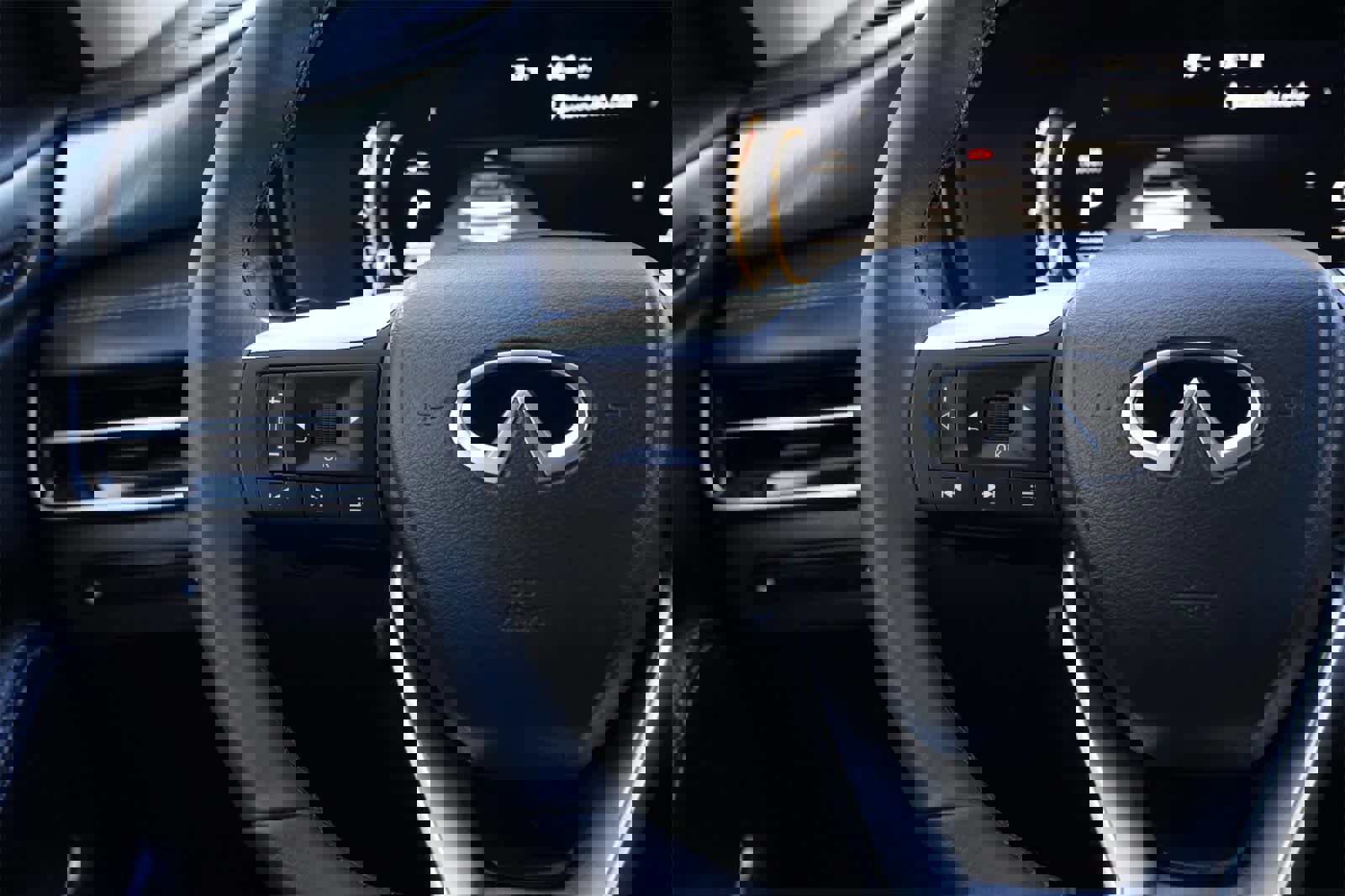 New 2026 INFINITI QX60 Luxe image 10