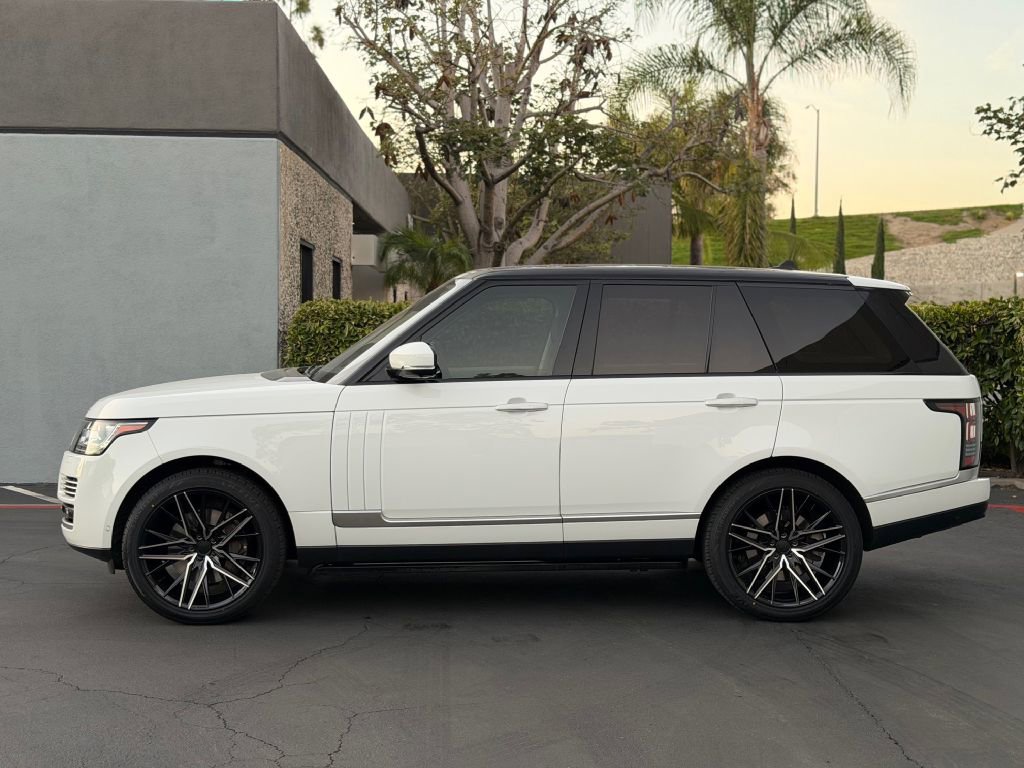 Used 2015 Land Rover Range Rover Autobiography image 13