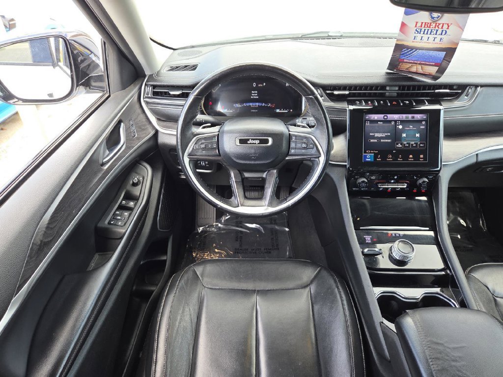 Used 2022 Jeep Grand Cherokee L Limited AWD/4WD image 22