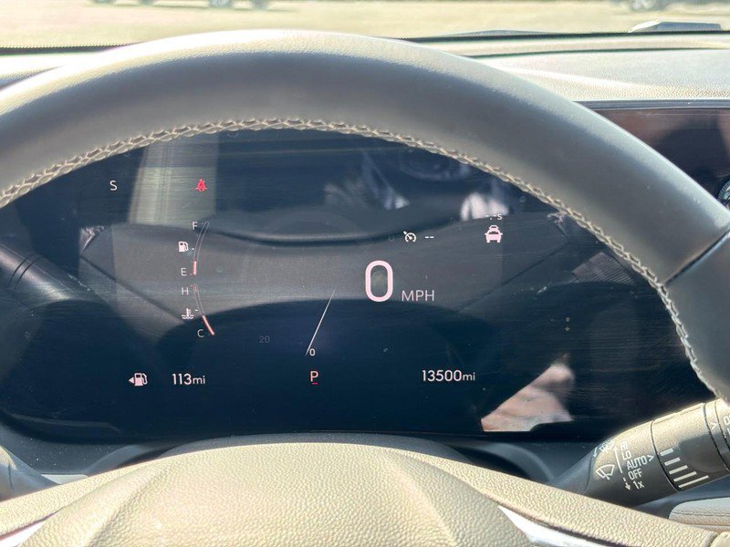 Used 2025 Buick Encore GX Avenir w/ Avenir Technology Package image 19
