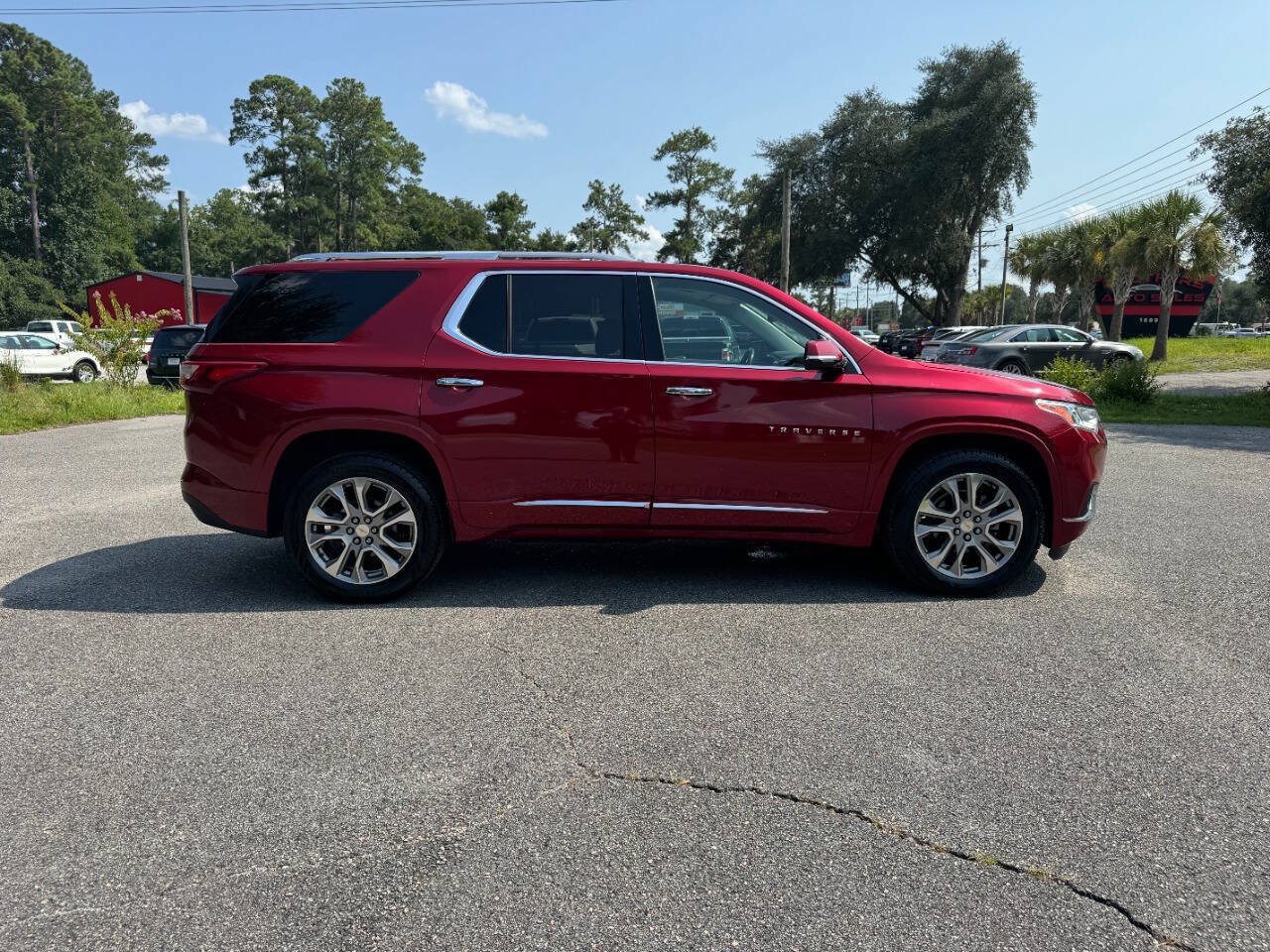 Used 2019 Chevrolet Traverse Premier w/ LPO, Floor Liner Package AWD/4WD image 7