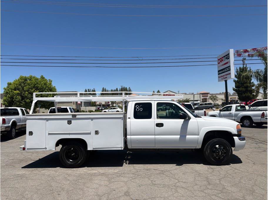 Used 2005 GMC Sierra 3500 SLE w/ Heavy-Duty Power Package RWD image 5