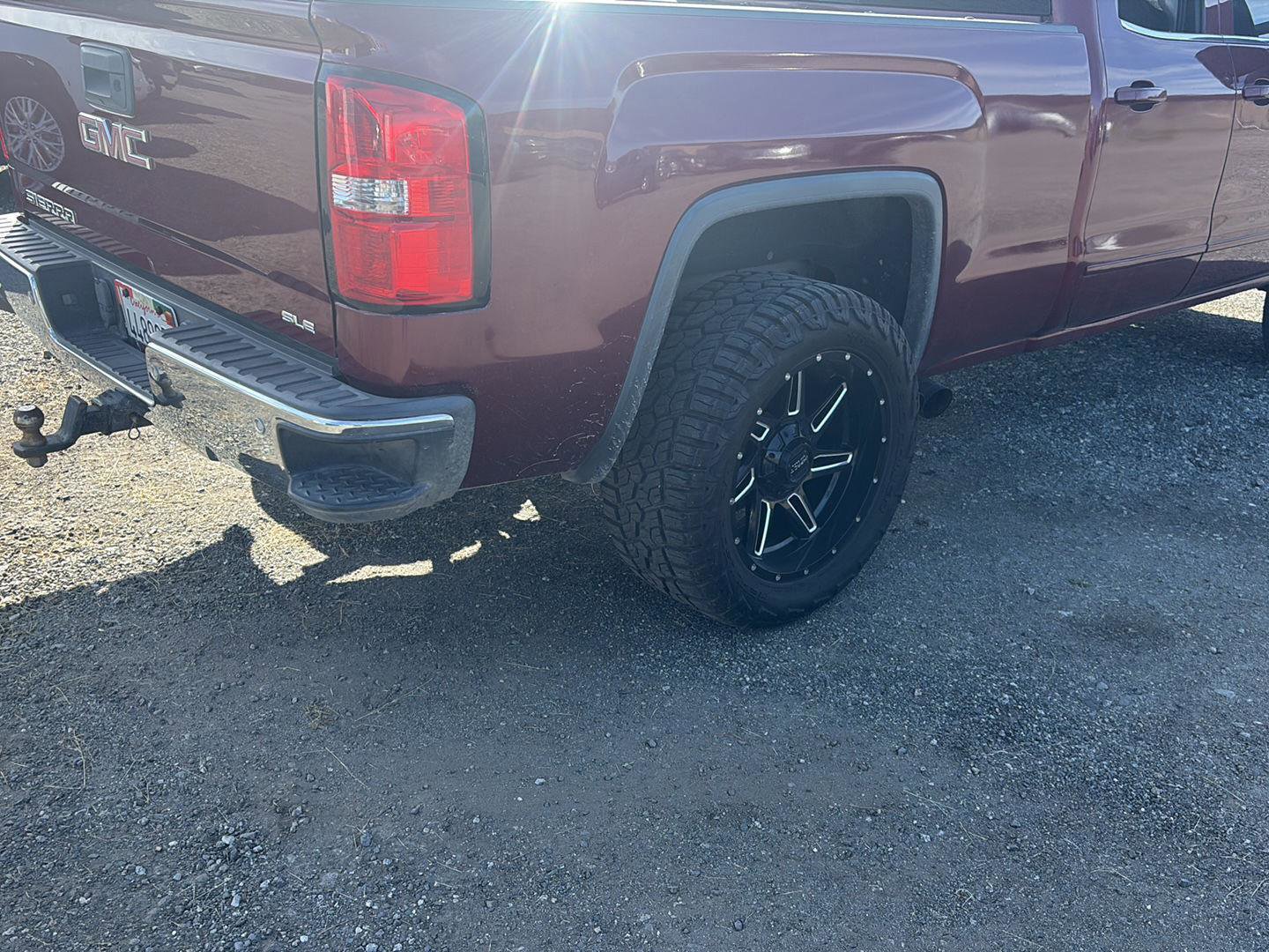 Used 2015 GMC Sierra 1500 SLE w/ SLE Value Package AWD/4WD image 5