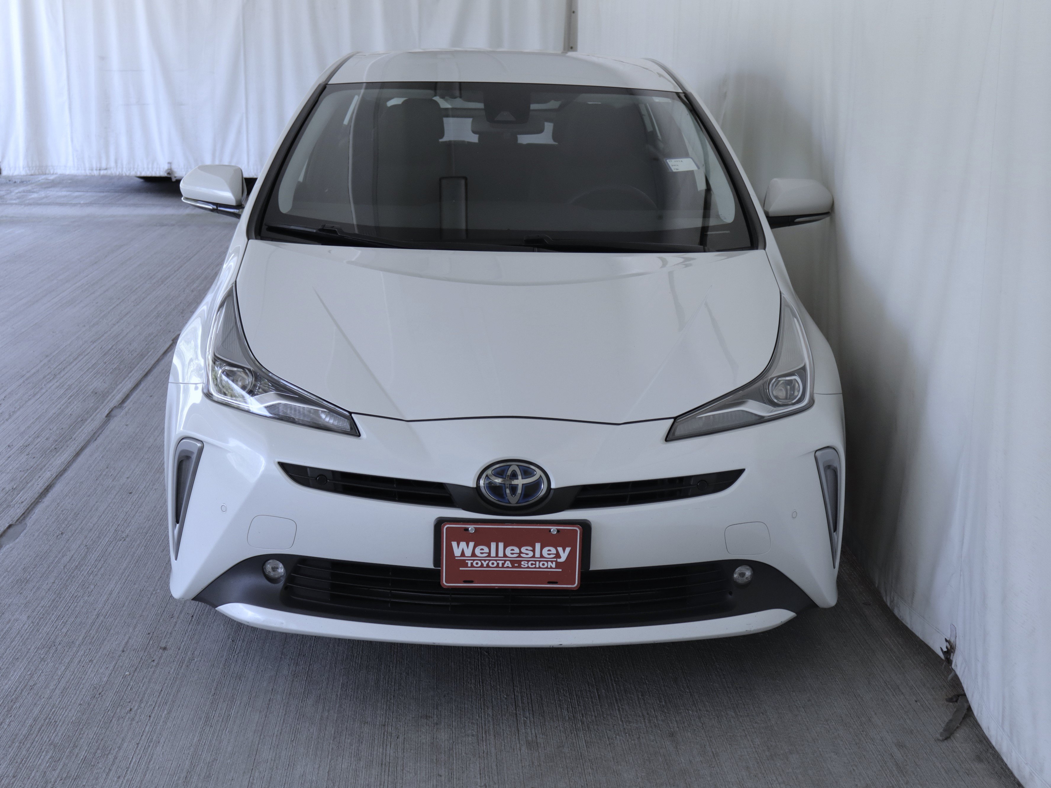 Used 2019 Toyota Prius AWD image 3