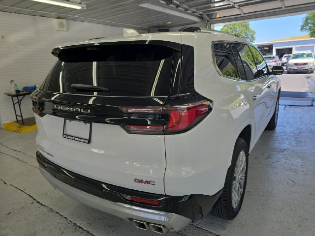 Certified 2026 GMC Acadia Denali w/ Super Cruise Package AWD/4WD image 5