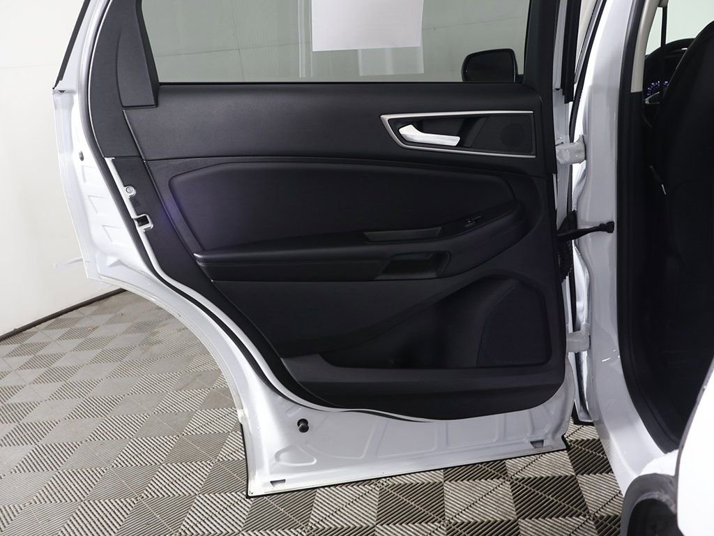 Used 2024 Ford Edge SEL w/ Convenience Package image 23