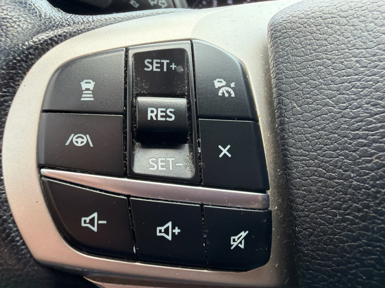 Used 2021 Ford Explorer Limited w/ Equipment Group 301A RWD image 18