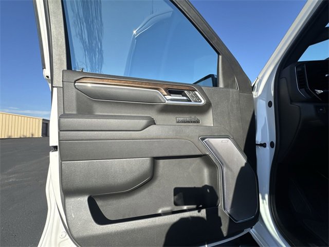 Certified 2025 Chevrolet Silverado 1500 High Country w/ Z71 Off-Road Package image 22