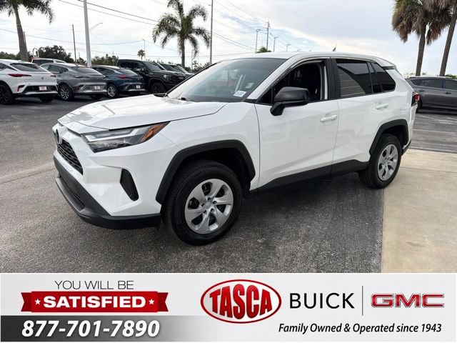 Used 2023 Toyota RAV4 LE FWD image 4