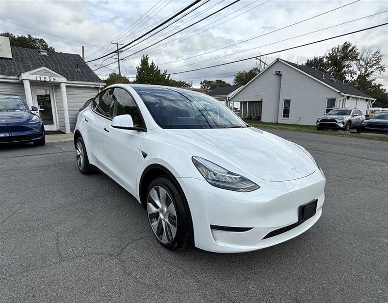 Used 2023 Tesla Model Y Long Range image 7