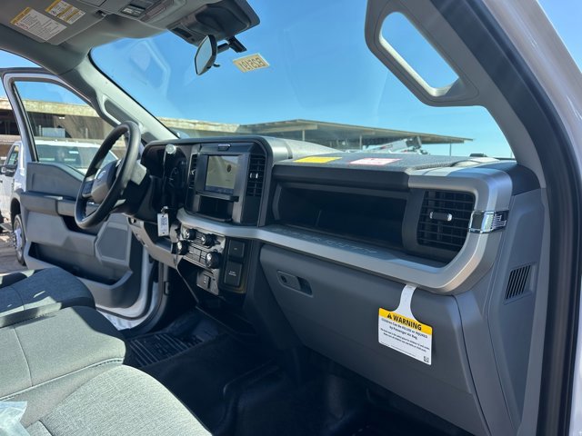 New 2025 Ford F550 4x4 Regular Cab Super Duty image 19