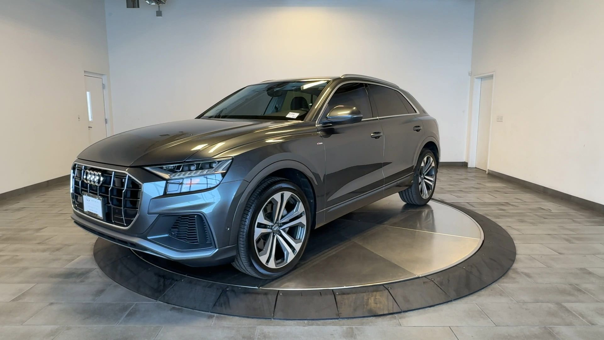 Used 2020 Audi Q8 Premium Plus w/ Premium Plus Package image 4