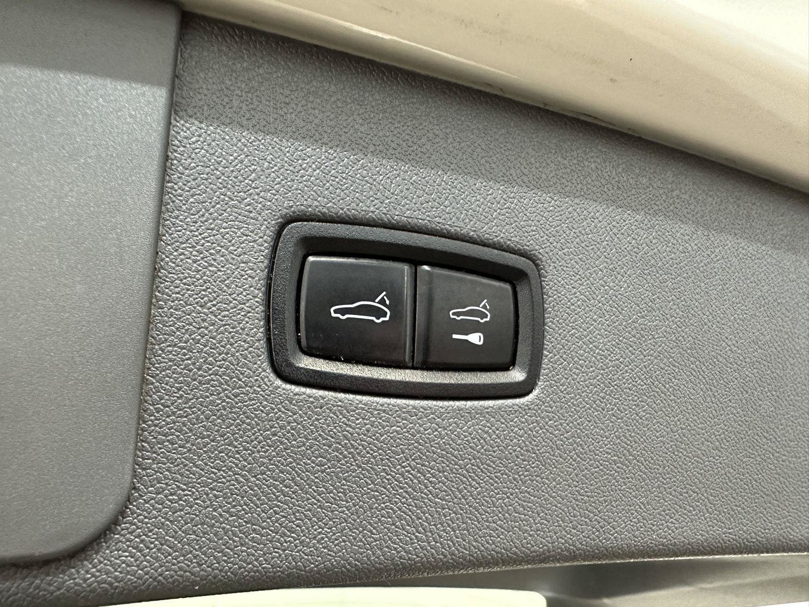 Used 2020 Porsche Cayenne AWD/4WD image 37