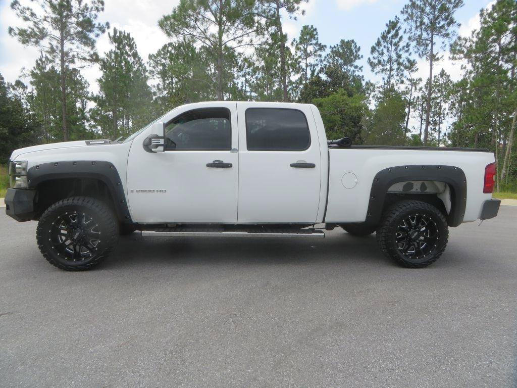 Used 2008 Chevrolet Silverado 2500 LT w/ Suspension Package, Off-Road AWD/4WD image 1