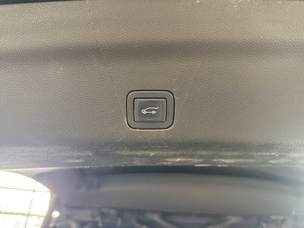 Used 2021 Chevrolet Tahoe LT image 25