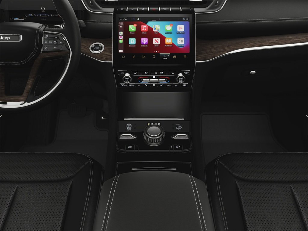 New 2025 Jeep Grand Cherokee Overland w/ Trailer Tow Package image 26