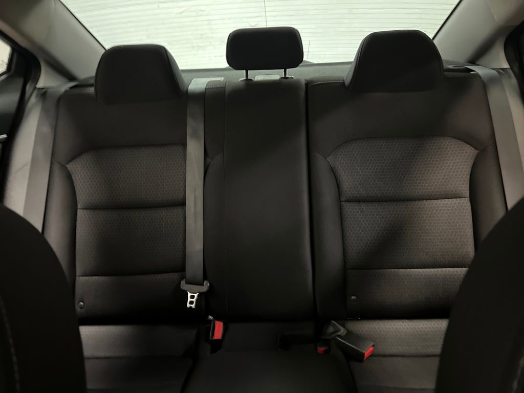 Used 2017 Hyundai Elantra Value Edition image 28