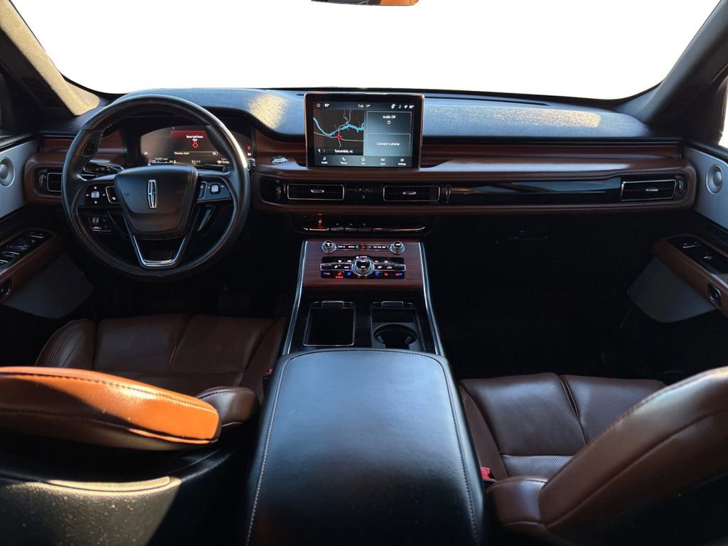 Used 2021 Lincoln Aviator Reserve w/ Equipment Group 202A image 17