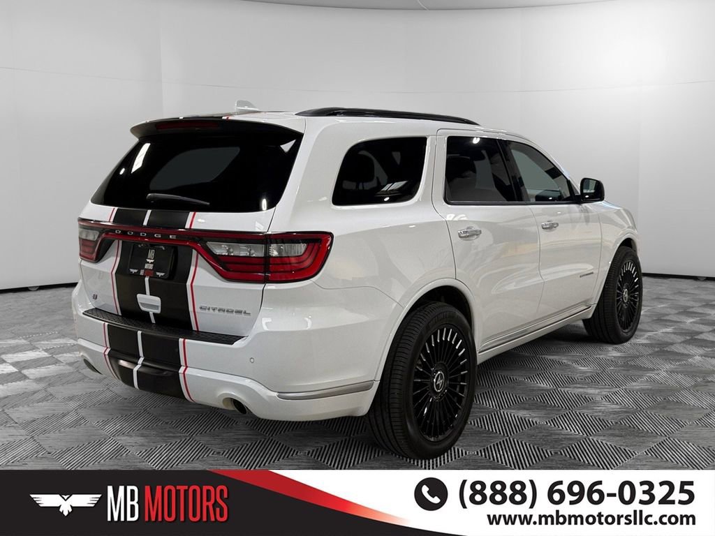 Used 2022 Dodge Durango Citadel w/ Trailer Tow Group IV AWD/4WD image 3