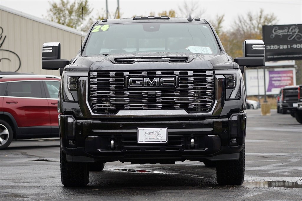 Used 2024 GMC Sierra 3500 Denali Ultimate image 8