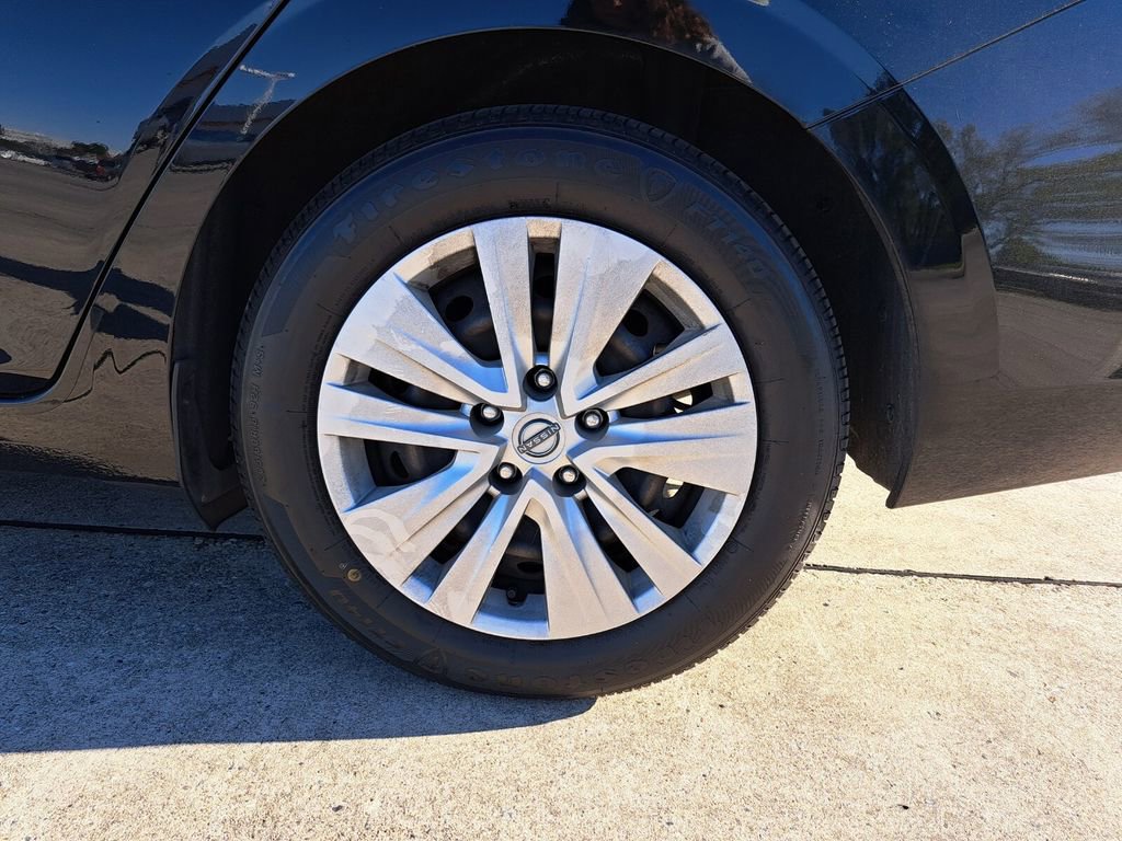 Used 2024 Nissan Sentra S image 25