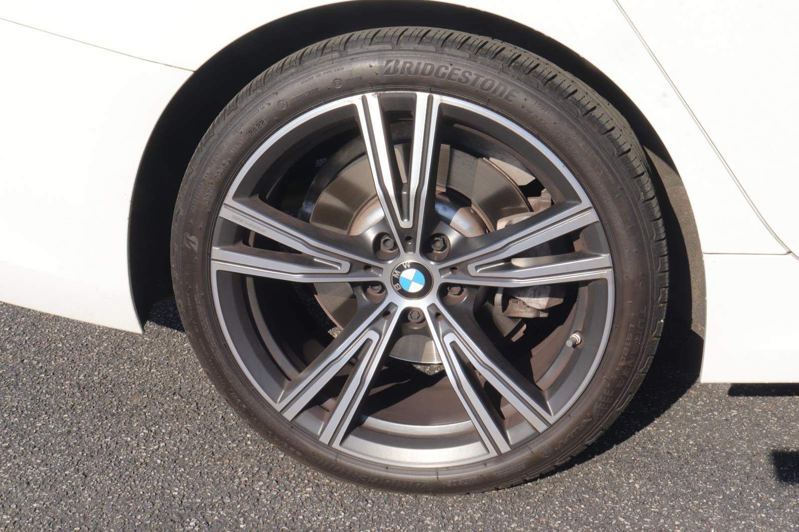 Used 2023 BMW 330i Sedan w/ Premium Package image 37