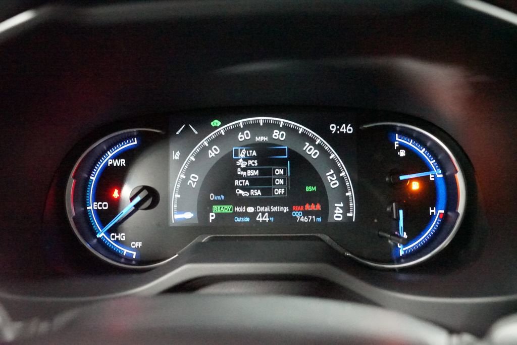 Used 2025 Toyota RAV4 XLE image 15