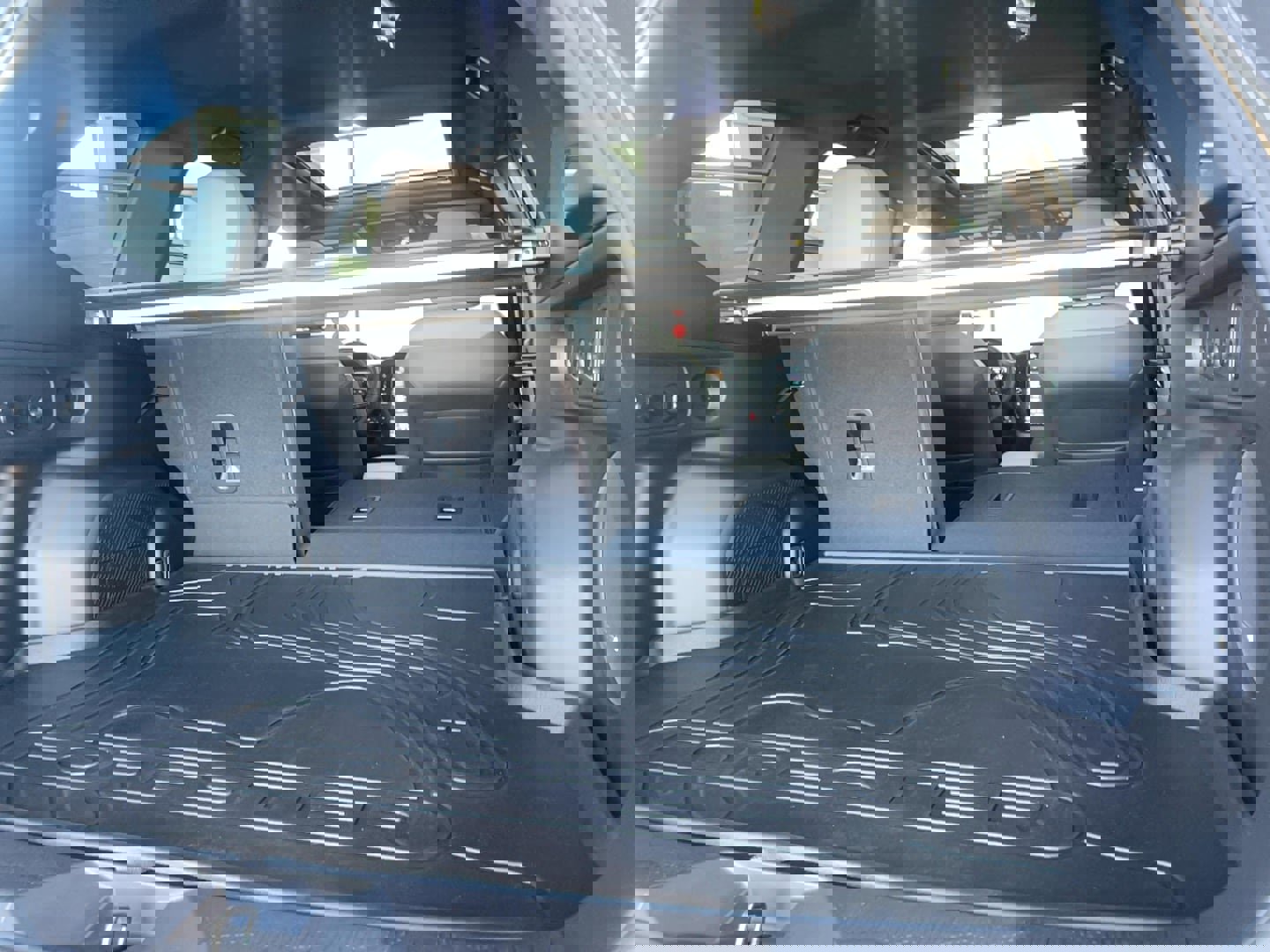 Used 2025 Subaru Forester Limited image 25