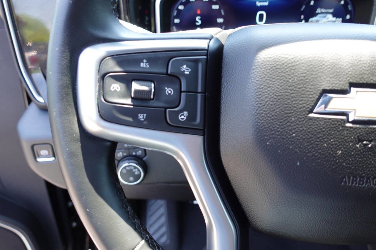 Used 2023 Chevrolet Silverado 1500 LT AWD/4WD image 47